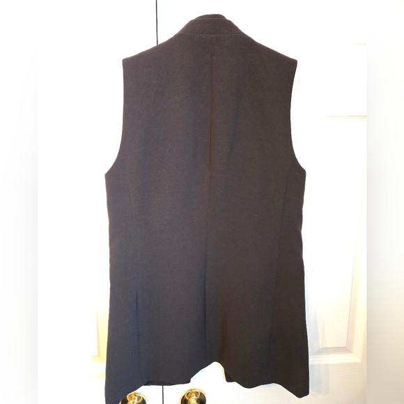 (10) H&M Lined Vest Black - Picture 5 of 10